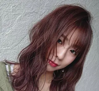 ロング モーニングスター リリーのヘアスタイル