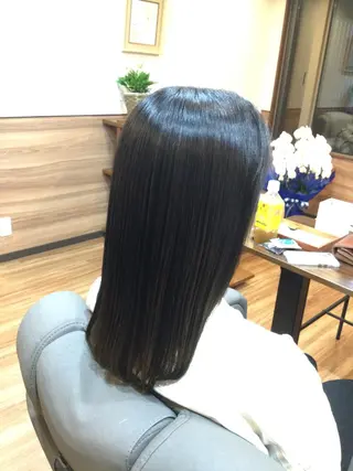 セミロング カラー Annon プライベートサロンのヘアスタイル