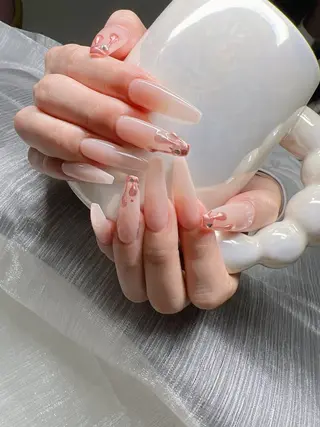 ネイル Lee Nailsのネイルデザイン