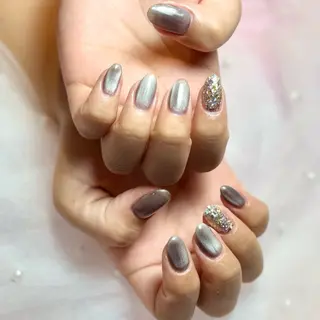 ネイル ピンキー 池田公園店のネイルデザイン