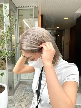 ショート カラー AHNKISM AHNKISMのヘアスタイル