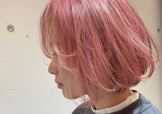 ミディアム カラー THE DAY所属・AKI HASHIMOTOのヘアスタイル