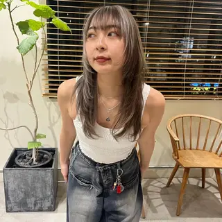 ロング カラー 🦮shiori アイドルオタク🦮のヘアスタイル