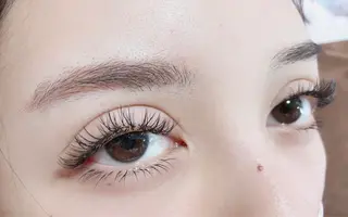 マツエク・マツパ リン リンのネイルデザイン