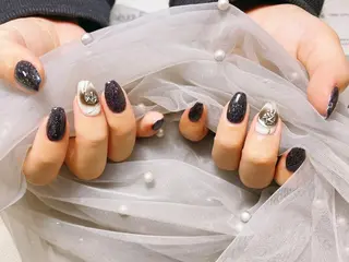 ネイル Dione ネイル専門店のネイルデザイン