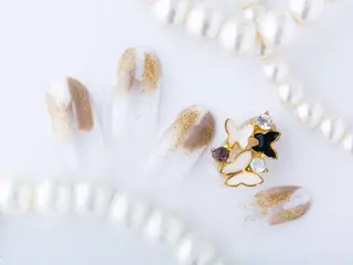 ネイル Tiary Nail Fのネイルデザイン