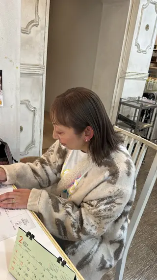 カラー オノ フウカのヘアスタイル