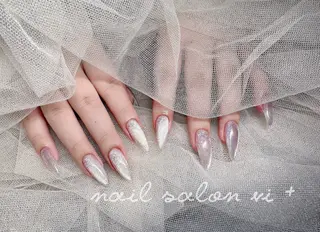 ネイル Nailsalon Vi+kumiのネイルデザイン