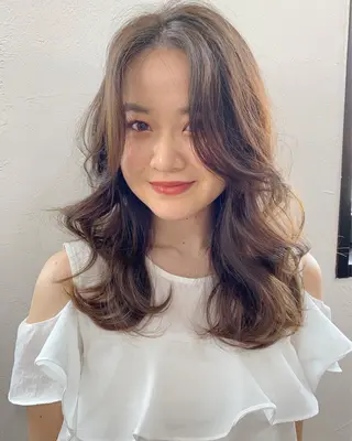 セミロング 榎園 由美のヘアスタイル