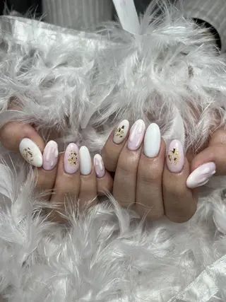 ネイル DEMAIN- 🌹のネイルデザイン