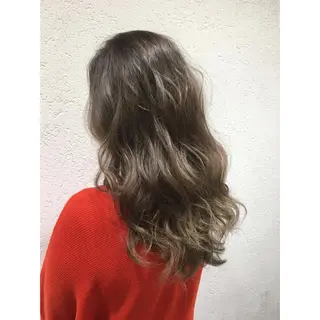 ロング カラー biscohair 髪にドラマを。のヘアスタイル