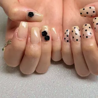 ネイル VIERU 🌈🎀💖のネイルデザイン