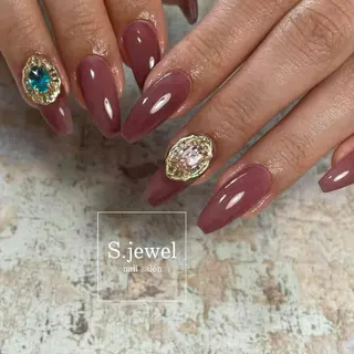 ネイル S♡JEWEL所属・S. JEWELのネイルデザイン