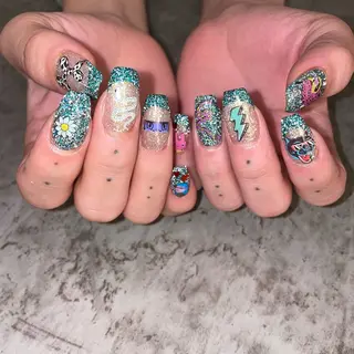 ネイル Ami 🦥のネイルデザイン