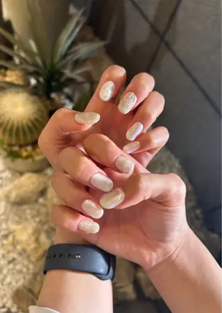 ネイル 暖色系ツヤカラー コトノ🫧のヘアスタイル