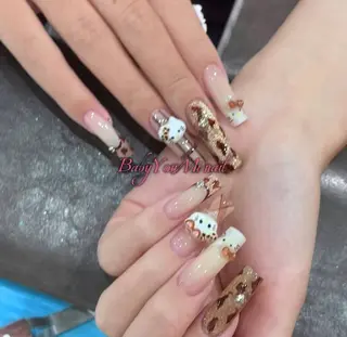 ネイル Oomiya 服部のネイルデザイン