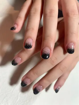 ミディアム ネイル ネイルスタジオ シェイクユアハンズのネイルデザイン