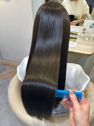 ロング おくざわ ゆりのヘアスタイル