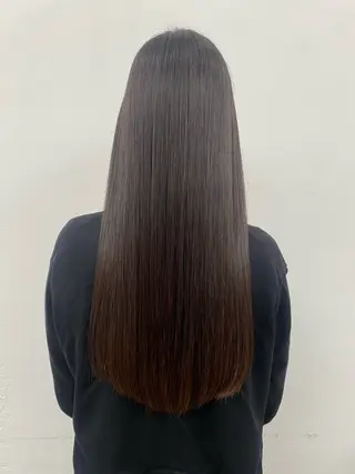 ロング カラー 山口 詩織のヘアスタイル