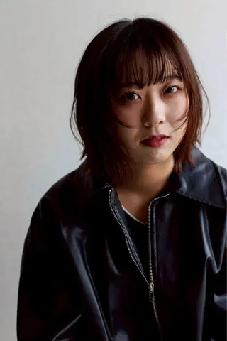 ミディアム 笠原 凪のヘアスタイル