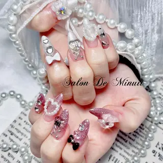 ネイル Momo 🤍のネイルデザイン