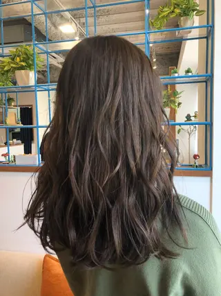 セミロング カラー Ate by little所属・青木 梢のヘアスタイル