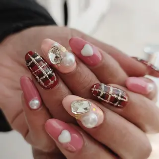 ネイル RUNWAY 　　の眉毛・アイブロウイメージ