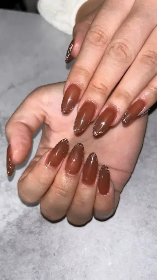 ネイル 関山 志乃のネイルデザイン