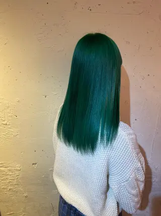 セミロング カラー 髙橋 優菜のヘアスタイル