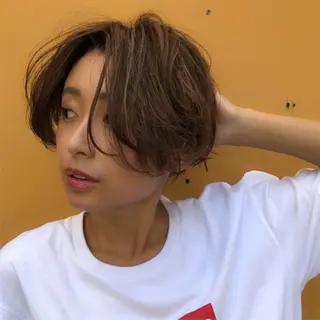 ショート ＦＵＮＩＣ ファニックのヘアスタイル