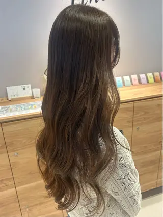 ロング 浅倉栞 /透明感カラーのヘアスタイル