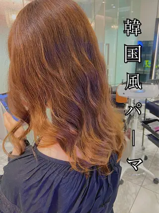 ミディアム パーマ ブルーモスクTOKYO所属・🌿ブルーモスク TOKYO🌿のヘアスタイル