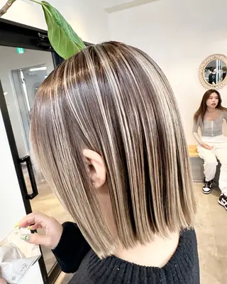 ミディアム カラー ブリーチ毛縮毛矯正 👑山口のヘアスタイル