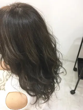 セミロング ロング カラー 髪質改善 中川　翔のヘアスタイル