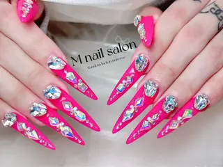 ネイル M🌷nail 長さだし専門店のネイルデザイン