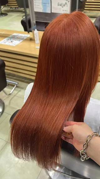 ミディアム 暖色ｶﾗｰ/ﾚｲﾔｰ ｶｯﾄ/Yunaのヘアスタイル