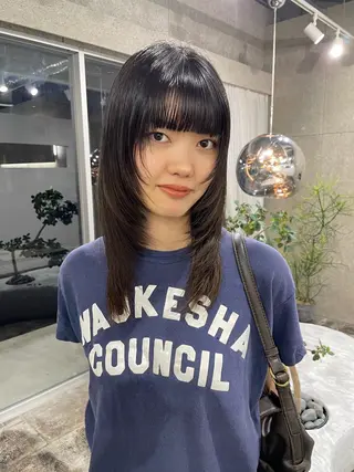 ミディアム akiba ryokaのヘアスタイル