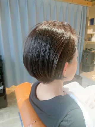 ショート alushe 岡 陽子のヘアスタイル