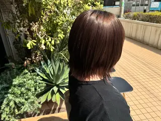 ミディアム 透け感/ハイトーン/ レイヤー/小山田のヘアスタイル