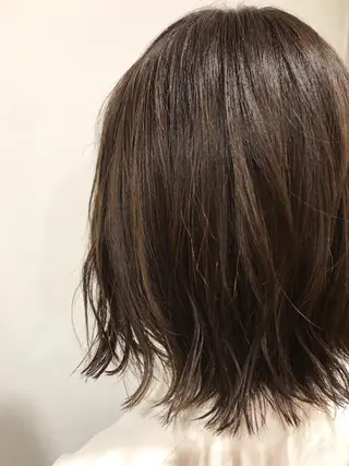 ミディアム 暖色カラー🍊 ボブ🌿顔周りcutのヘアスタイル