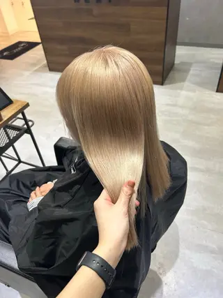 ミディアム カラー ENA💗NEXT /ハイトーンエクステのヘアスタイル