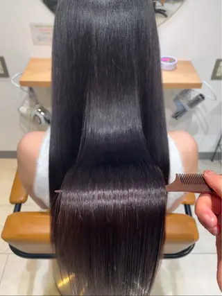 ロング オオトミ ホノカのヘアスタイル