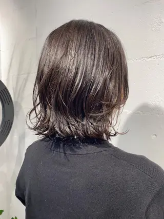 ミディアム ショート・ウルフ✂︎ 安住有咲子のヘアスタイル