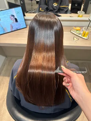 ロング Hirona 縮毛矯正/髪質改善のヘアスタイル