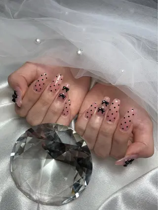 ネイル Yuna ⟡.·*.のネイルデザイン