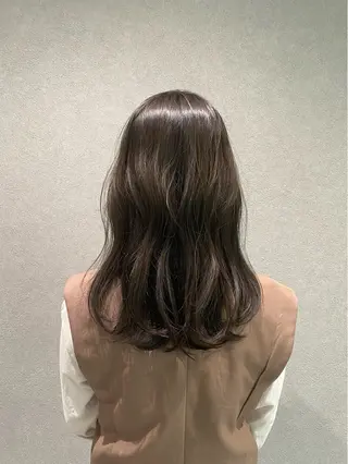 ミディアム カラー Chouette .ayakaのヘアスタイル