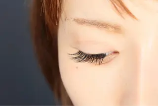 パーマ ネイル まつエク ミンク スタイルのネイルデザイン