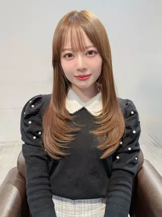 セミロング 大人可愛いレイヤー 大田のヘアスタイル