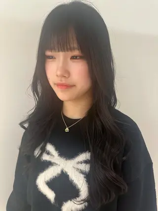 セミロング 艶カラー🫧髪質改善 Bonheur辻結凪のヘアスタイル