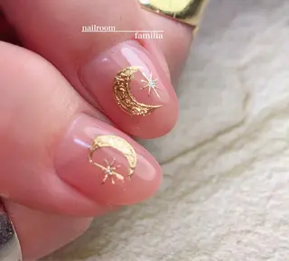 ネイル -nailroom- familiaのネイルデザイン